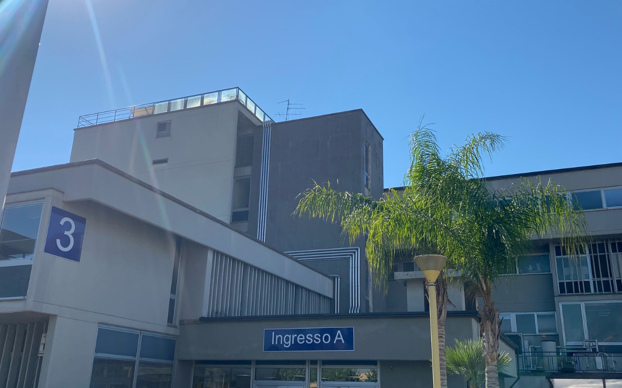 La fuga dei medici? Espatriano, migrano al nord o transitano nel privato