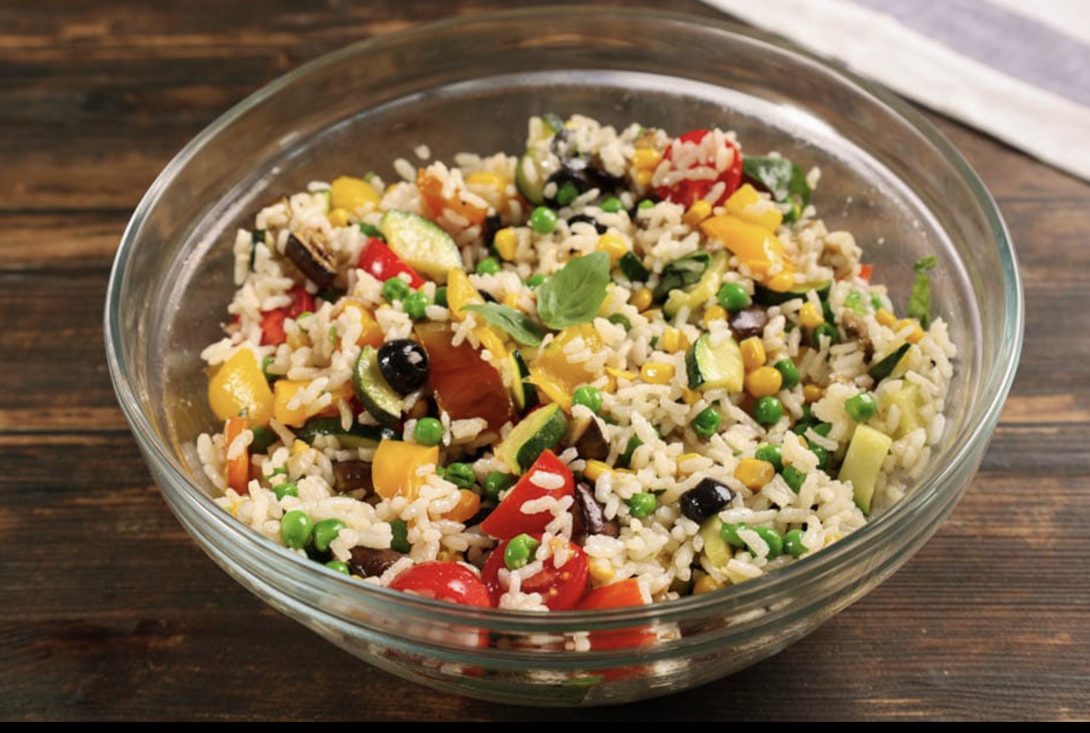 L&rsquo;insalata di riso: fresco classico estivo che racconta anche la Sicilia