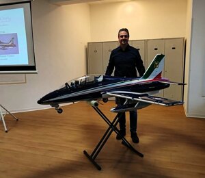 260507%20volare%20con%20le%20frecce%20(1).jpeg