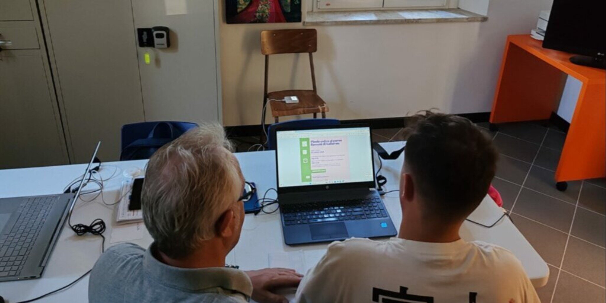 Un passo verso l’autonomia: un progetto condiviso tra ARTandCHARITY e Magari Domani