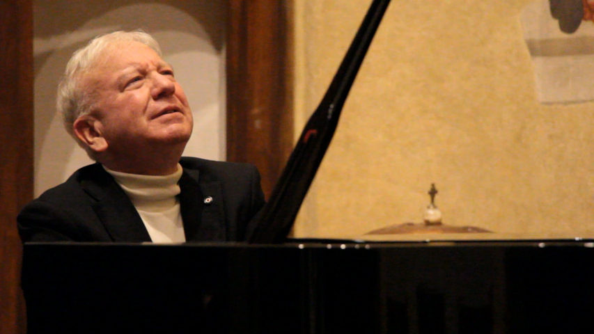 “Il pianoforte romantico” incanta Brunello con Carlo Levi Minzi