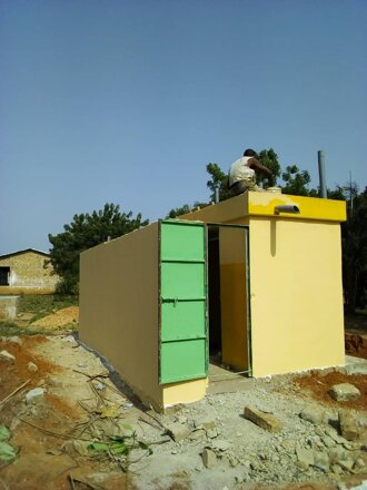 bagni liceo (2).jpeg