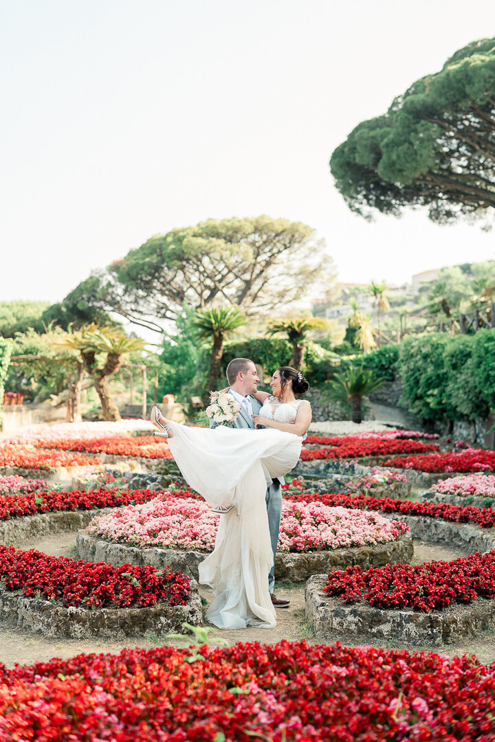 mgl04386.jpeg The bride and the groom enjoying Villa Rufolo in Ravello, Amalfi Coast