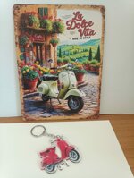locandina-vespa-e-portachiavi-lambretta
