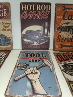locandine-auto-officina-su-legno