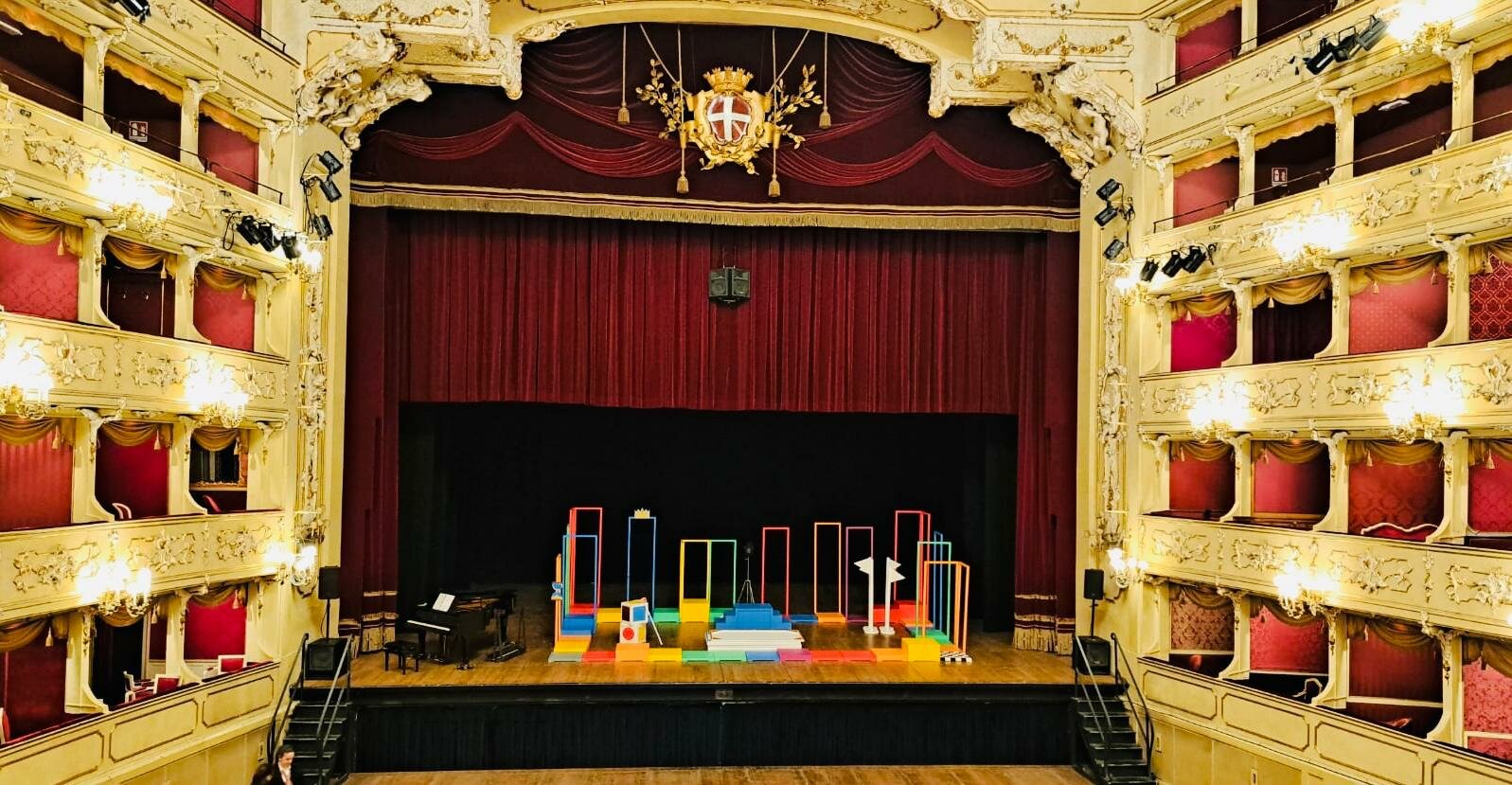 Tutti a teatro per Tutti a teatro per