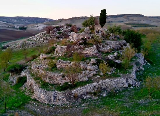 Piramide Pietraperzia.jpeg