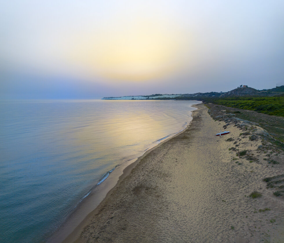 spiaggia di eraclea minoa capo bianco 3 di 3.jpeg spiaggia di eraclea minoa capo bianco 3 di 3.jpeg