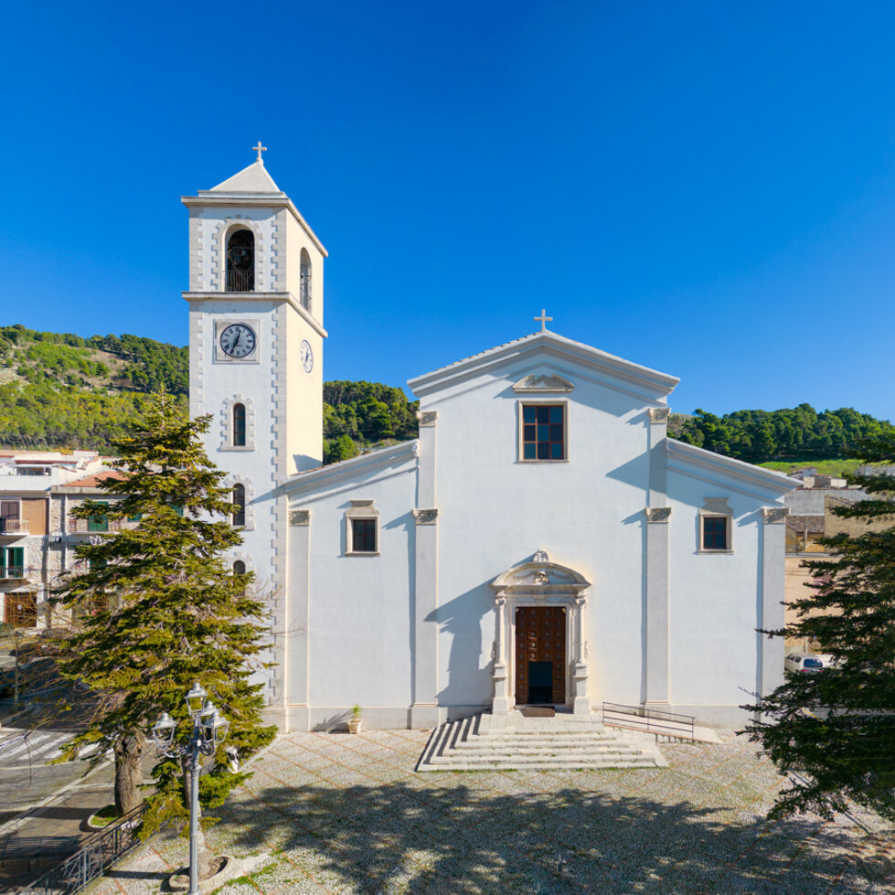 chiesa di san nicola a santo stefano di quisquina.jpeg