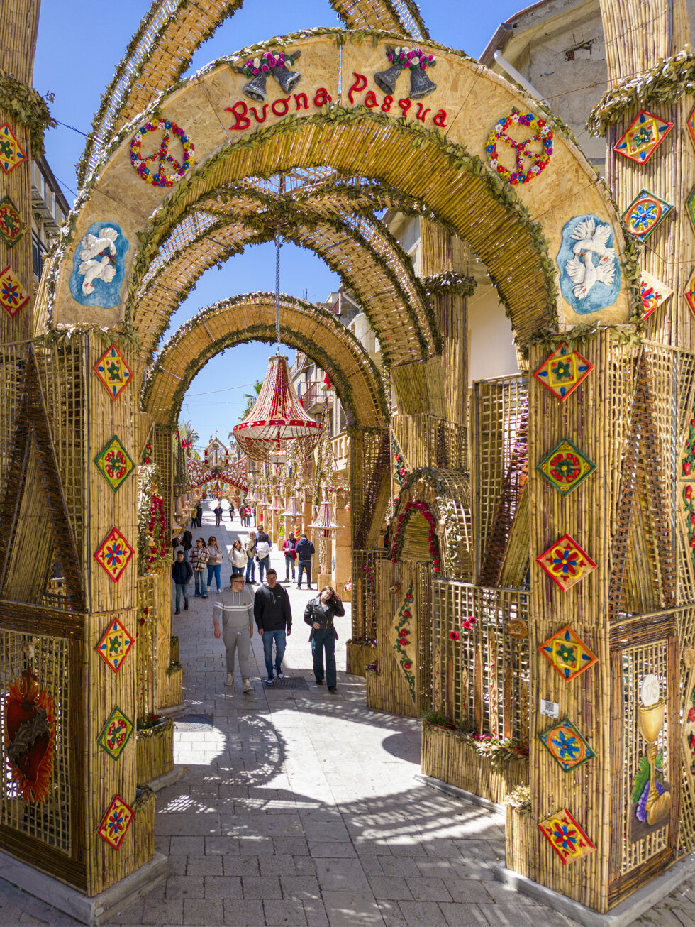 gli archi di pasqua di san biagio platani 1 di 5.jpeg gli archi di pasqua di san biagio platani 1 di 5.jpeg