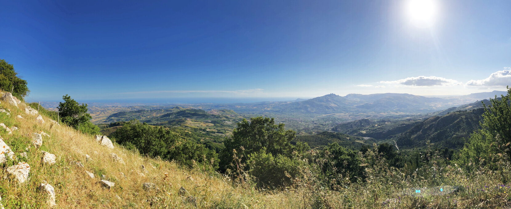 panorama_di_burgio,_lucca_sicula_e_caltabellotta_da_pizzo_castellazzo.jpeg panorama_di_burgio,_lucca_sicula_e_caltabellotta_da_pizzo_castellazzo.jpeg