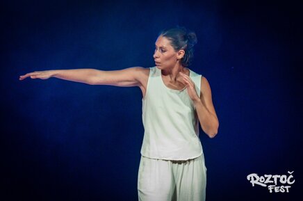 SICILY VULCANO FIRE FLOWART RETREAT