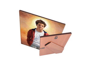 quadro-religioso-san-carlo-acutis-in-ceramica-artigianale-acquistabile-online-simbolo-di-fede-moderna-devozione-e-amore-per-leucaristia