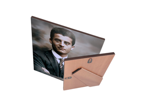 quadro-religioso-pier-giorgio-frassati-in-ceramica-artigianale-ordinabile-online-per-celebrare-la-sua-vita-di-fede-giustizia-e-impegno-sociale-esempio-di-devozione-cristiana-e-altruismo-giovanile
