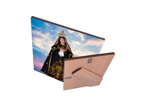 quadro-religioso-madonna-addolorata-in-ceramica-artigianale-acquistabile-online-per-celebrare-il-dolore-e-lamore-materno-della-vergine-simbolo-di-compassione-forza-e-consolazione-per-i-fedeli