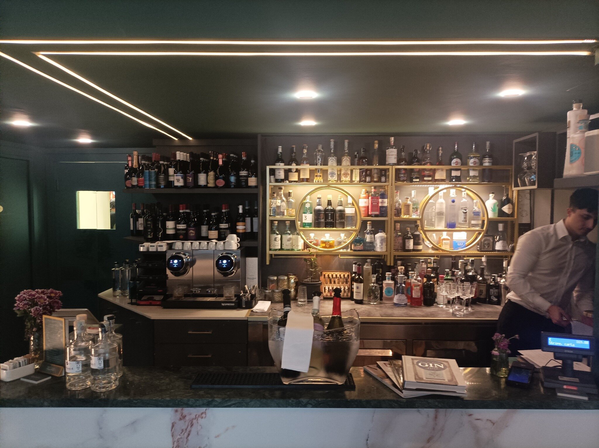 MILANO VETRINA DEL GUSTO: IL RISTORANTE PORTICCIOLI E LA SUA ANIMA MEDITERRANEA E CONTEMPORANEA