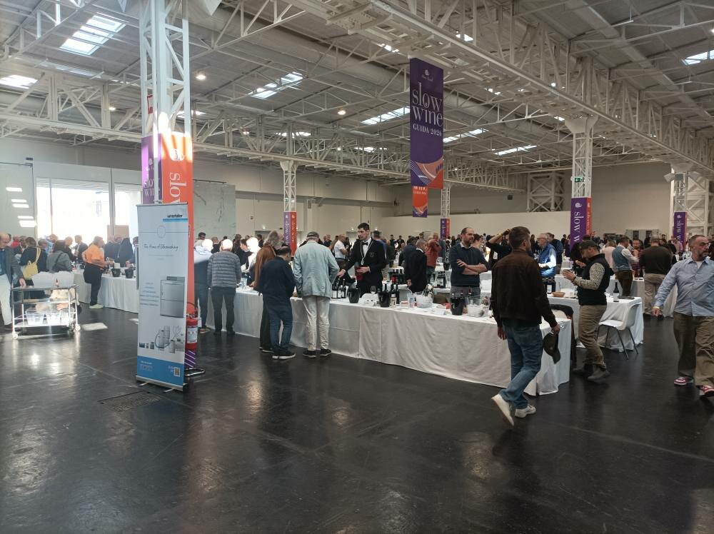 I RACCONTI DI EUROVINUM: LA PRESENTAZIONE DELLA GUIDA SLOW WINE 2026