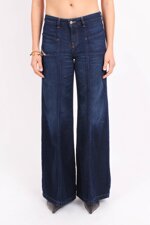 d-akii-flare-jeans