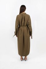 shirt-dress-with-v-neckline-and-waist-belt