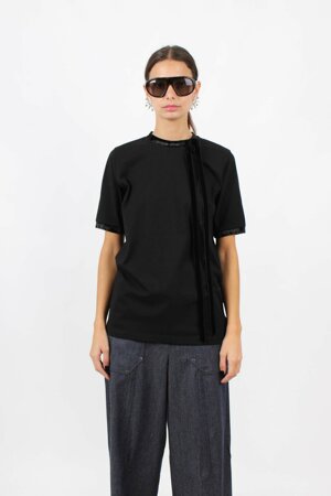 t-shirt-with-velvet-inserts