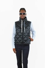 padded-quilted-gilet-in-water-repellent-nylon-canvas