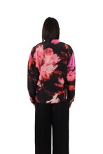 buttoned-blouse