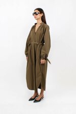 shirt-dress-with-v-neckline-and-waist-belt