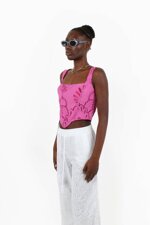 square-neck-sangallo-lace-corset