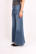 flare-jeans-d-akii