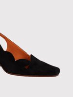 slingback-abrune-with-a-tapered-toe