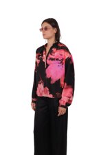 buttoned-blouse