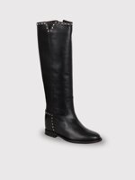 wedge-boot-with-internal-wedge-v-cut-out-and-stud-details