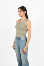 canotta-t-bunny-tail