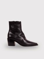 pointed-leather-ankle-boot
