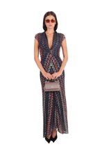 long-lace-patterned-dress-with-a-waist-kno