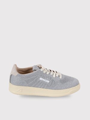 medalist-easeknit-low-sneakers