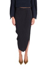 asymmetrical-pleated-skirt