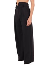 pleated-trousers-with-a-corset-waist