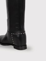 wedge-boot-with-internal-wedge-v-cut-out-and-stud-details