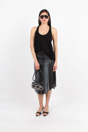 ribbed-tank-top-with-logo-plaque