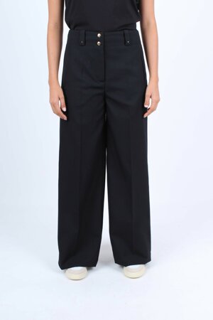 trousers-with-pleat-detailed