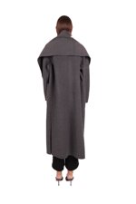 long-coat-with-a-removable-scarf-b