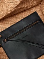 origami-tote-bag-in-raffia-with-logo-charm