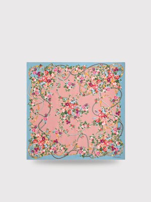 silk-twill-scarf-with-a-bouquet-floral-print
