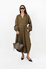 shirt-dress-with-v-neckline-and-waist-belt