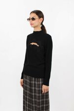 turtleneck-top-with-lace-neckline