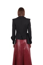 blazer-with-rolled-up-sleeves