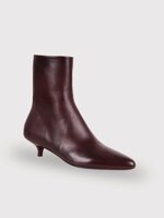 longiforma-ankle-boots