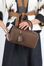 medium-holdall-handbag