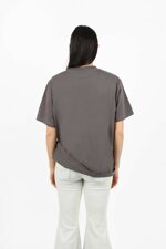 t-shirt-oversize-con-logo-fondo-capo